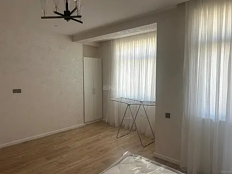 Kirayə verilir 3 otaqlı mənzil 105 m²