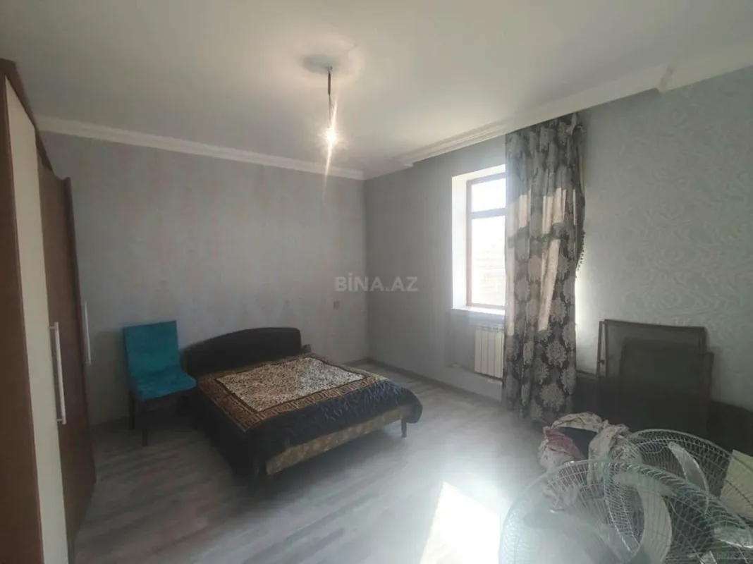 Satılır 7 otaqlı həyət evi 220 m²
