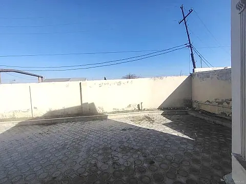 Satılır 7 otaqlı həyət evi 220 m²