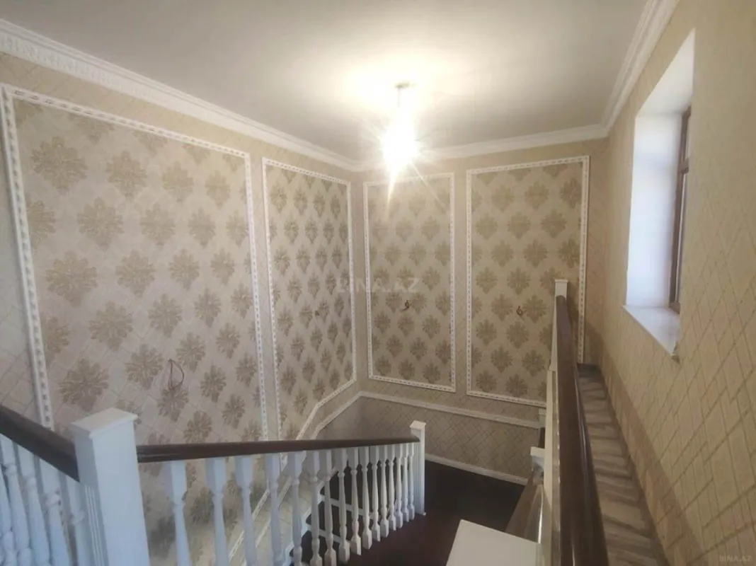 Satılır 7 otaqlı həyət evi 220 m²