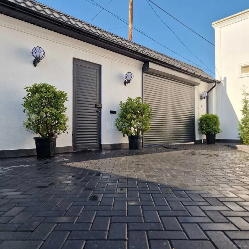 Satılır 7 otaqlı həyət evi 450 m²