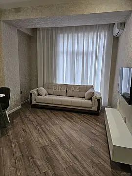 Kirayə verilir 2 otaqlı mənzil 65 m²