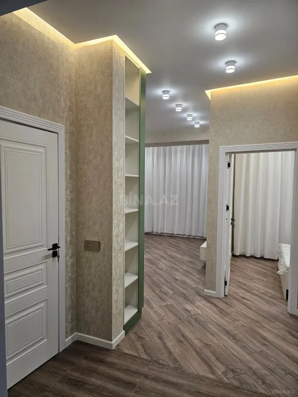 Kirayə verilir 2 otaqlı mənzil 65 m²