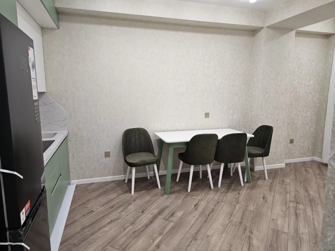 Kirayə verilir 2 otaqlı mənzil 65 m²
