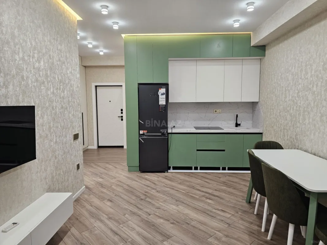 Kirayə verilir 2 otaqlı mənzil 65 m²