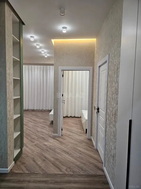 Kirayə verilir 2 otaqlı mənzil 65 m²