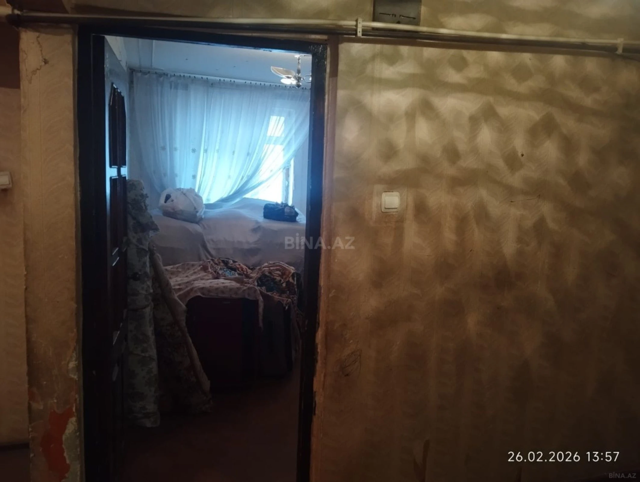 Satılır 5 otaqlı mənzil 100 m²