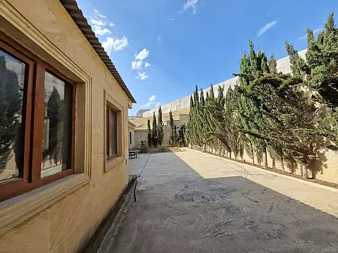 Satılır 7 otaqlı həyət evi 450 m² — Bakı, Badamdar 7 otaq 450.00 m²