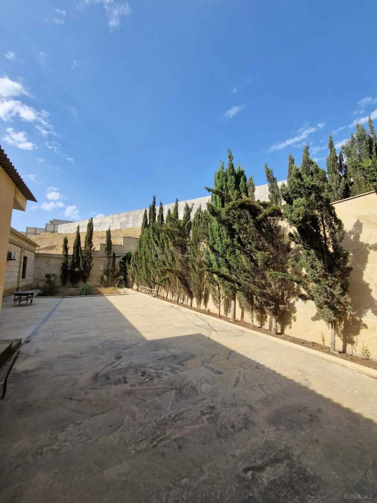 Satılır 7 otaqlı həyət evi 450 m²