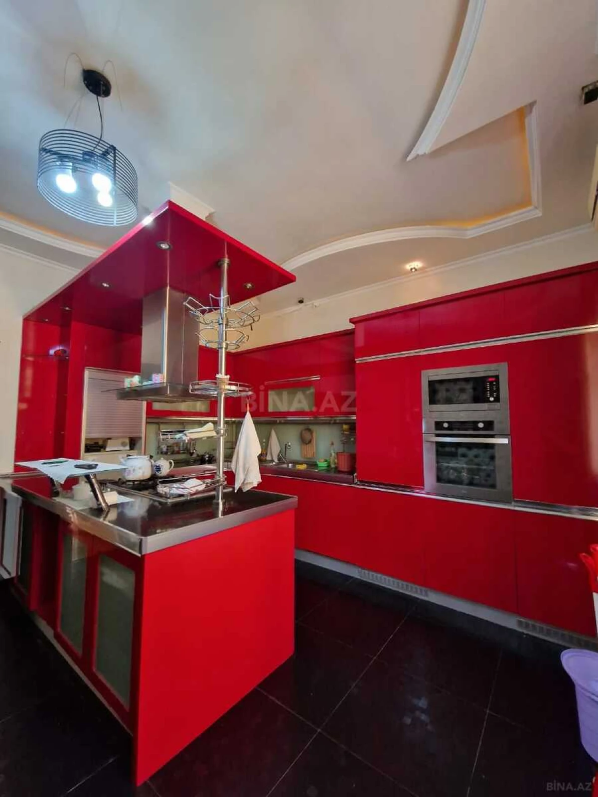 Satılır 7 otaqlı həyət evi 450 m²