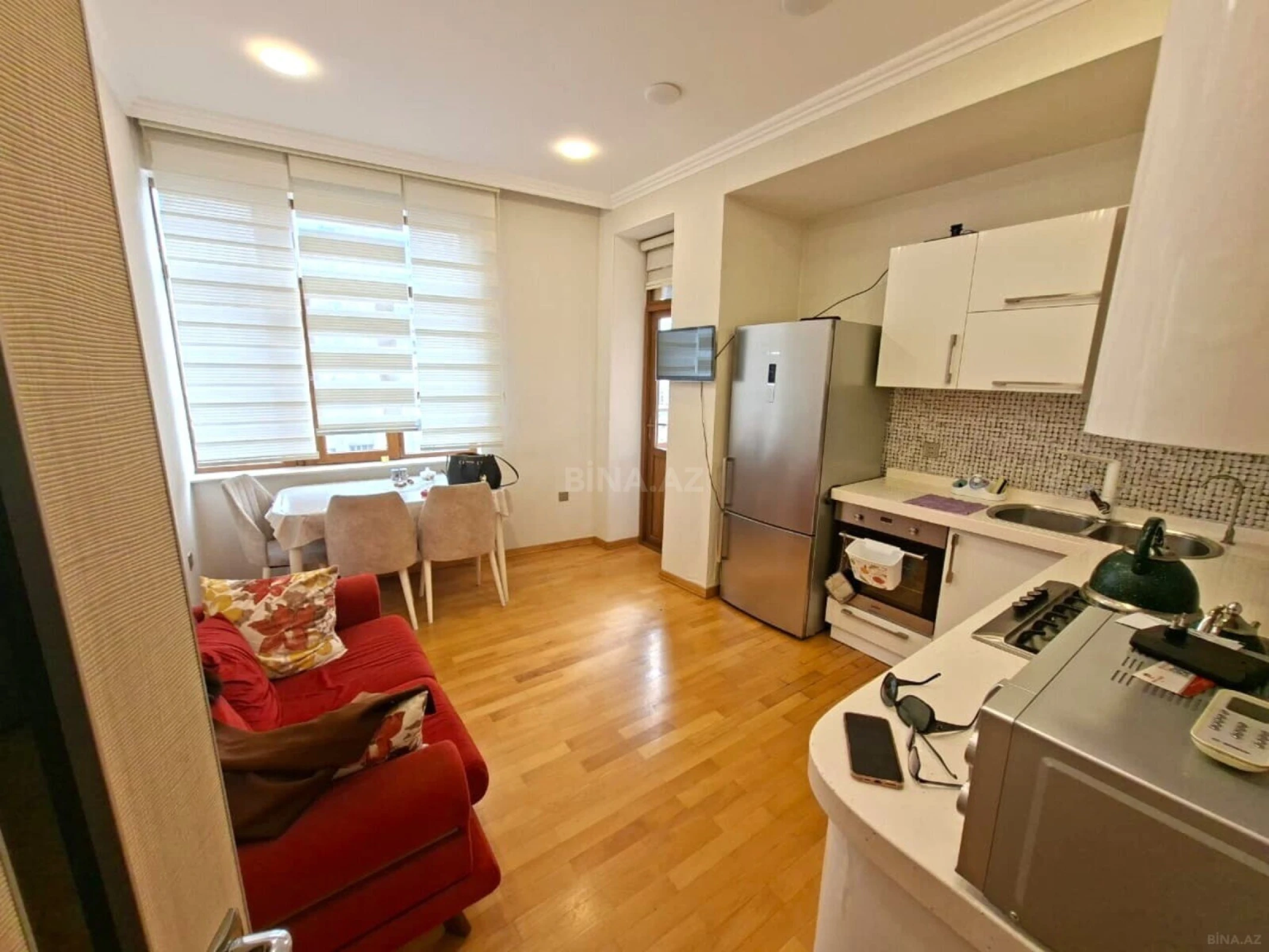 Kirayə verilir 3 otaqlı mənzil 110 m²