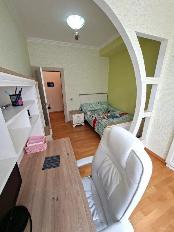 Kirayə verilir 3 otaqlı mənzil 110 m²