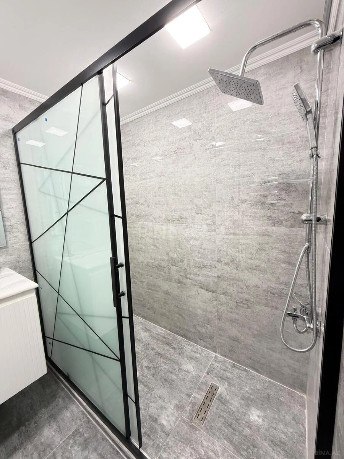 Satılır 3 otaqlı mənzil 120 m²