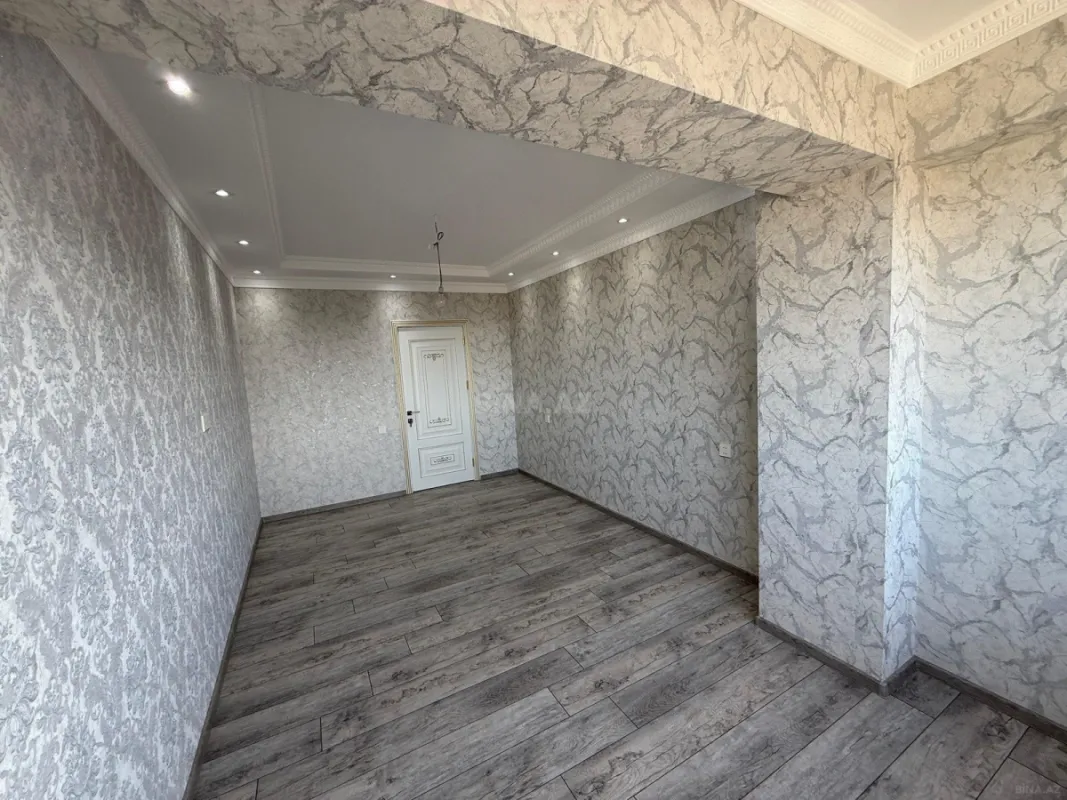 Satılır 3 otaqlı mənzil 120 m²