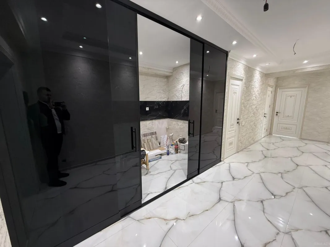 Satılır 3 otaqlı mənzil 120 m²