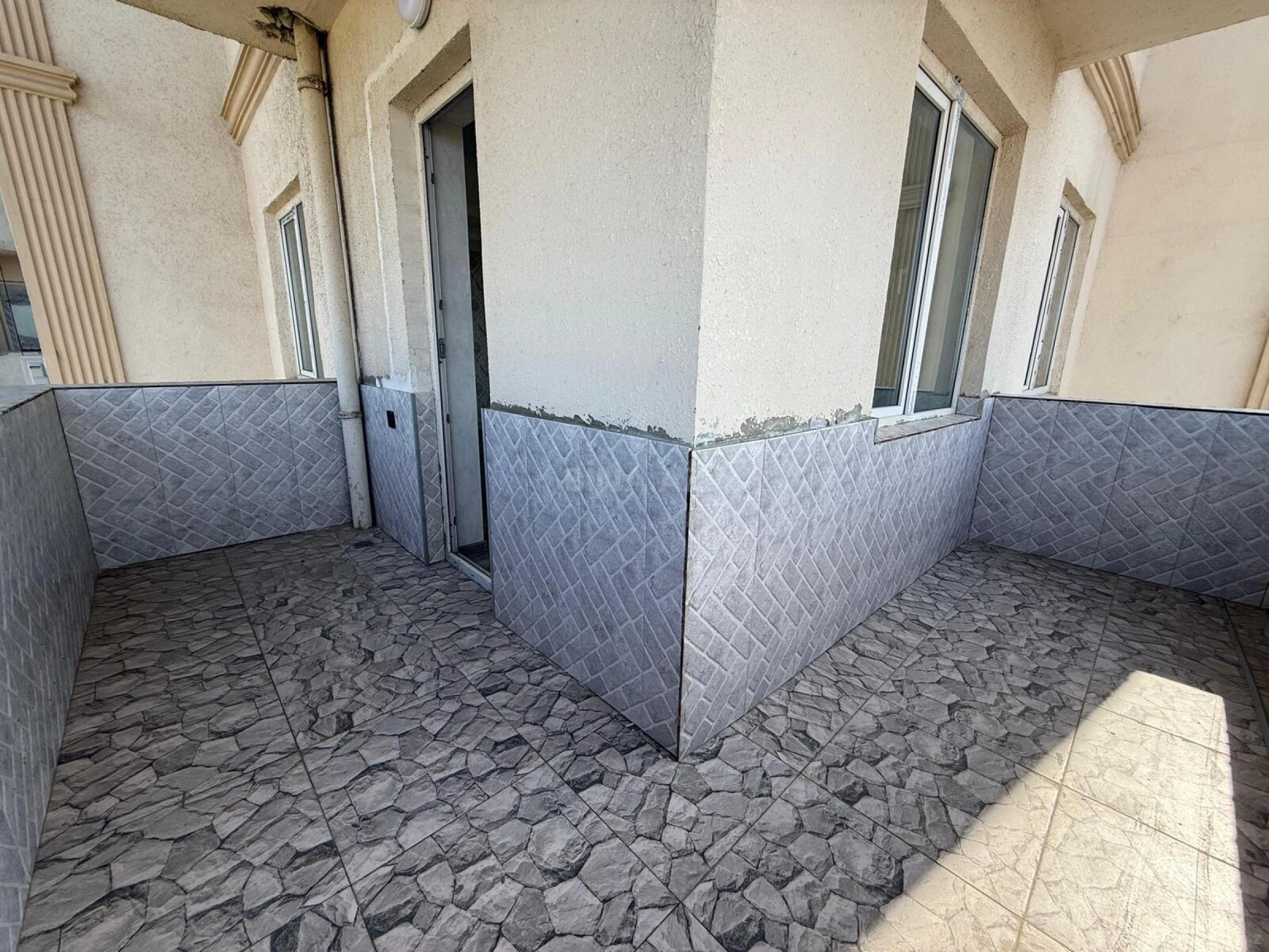 Satılır 3 otaqlı mənzil 120 m²