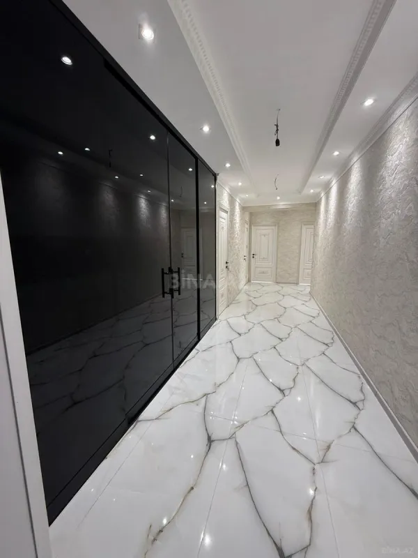 Satılır 3 otaqlı mənzil 120 m²