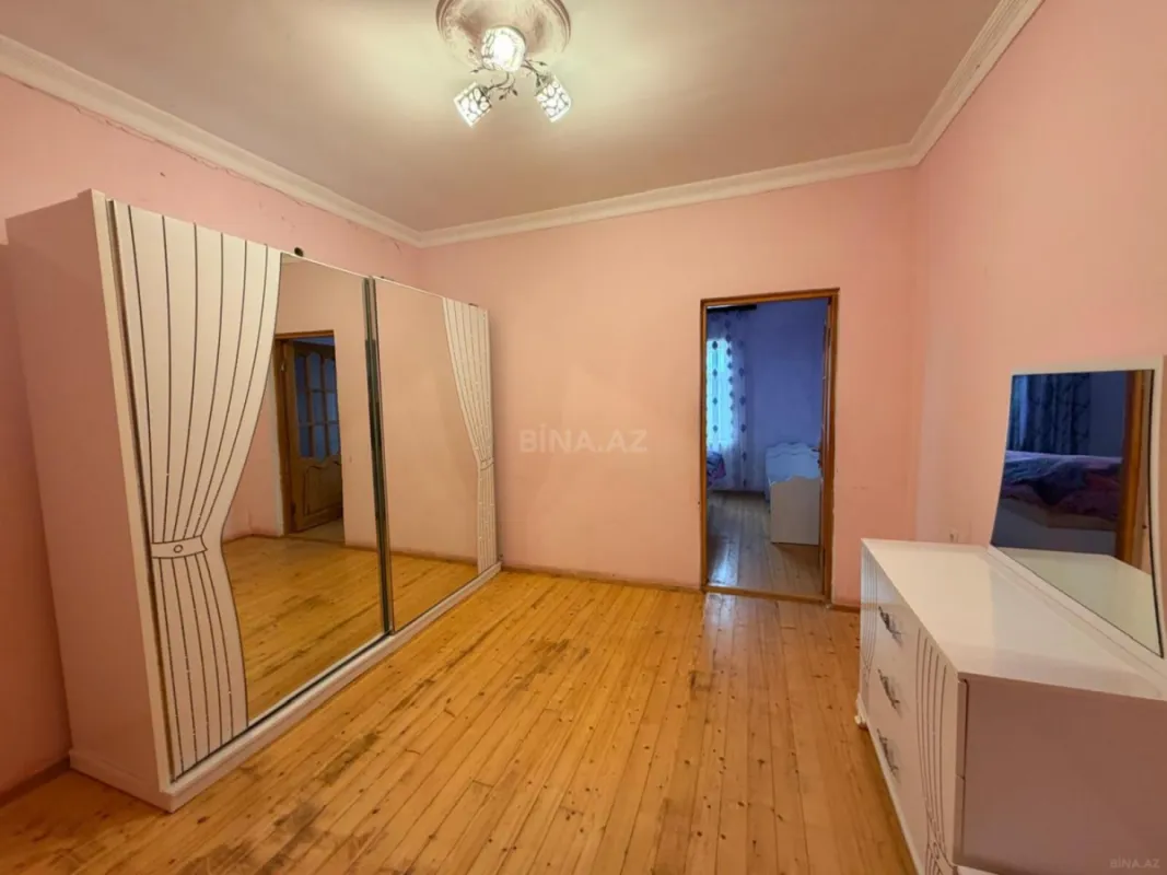 Satılır 3 otaqlı həyət evi 220 m²