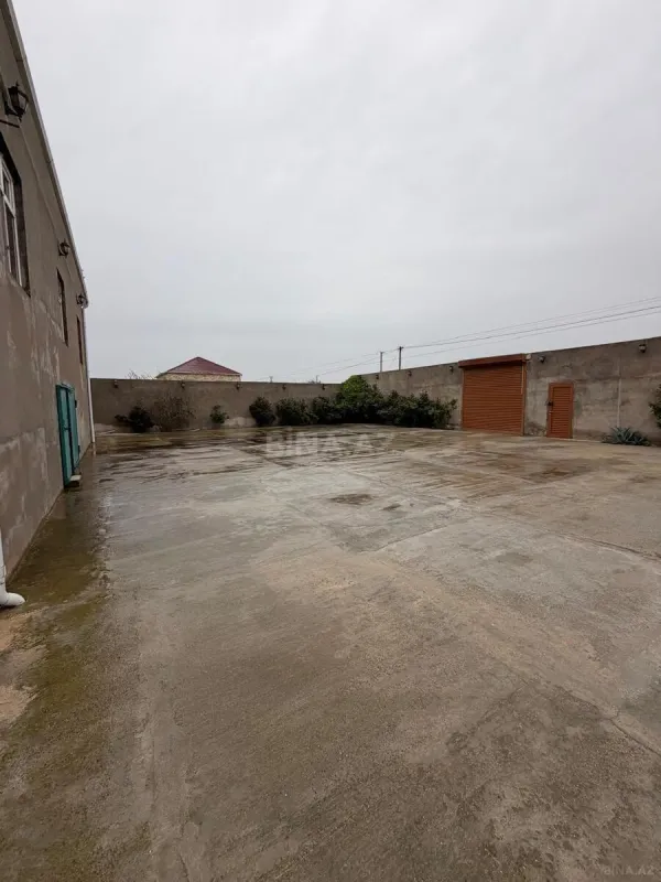 Satılır 3 otaqlı həyət evi 220 m²