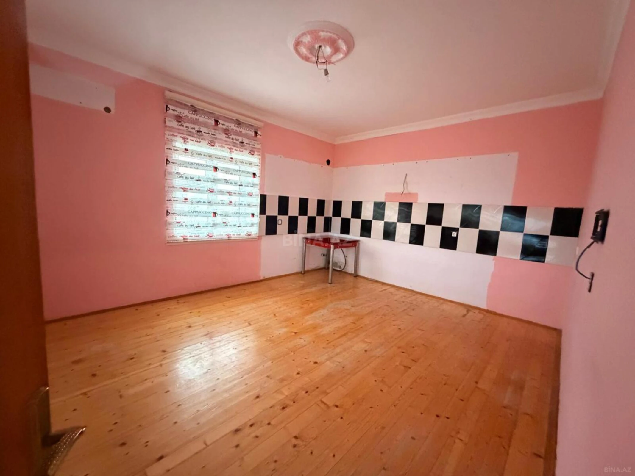 Satılır 3 otaqlı həyət evi 220 m²