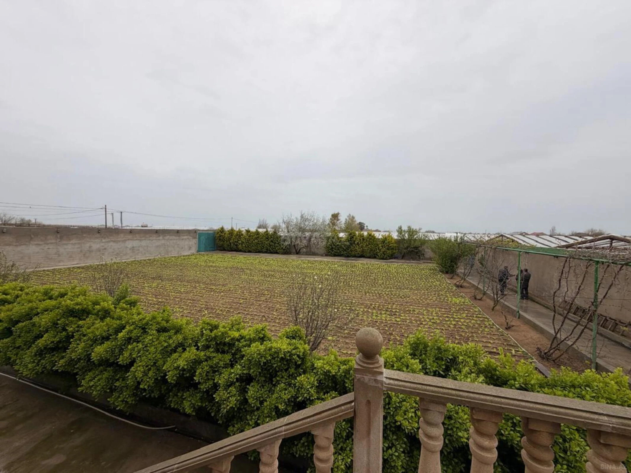 Satılır 3 otaqlı həyət evi 220 m²