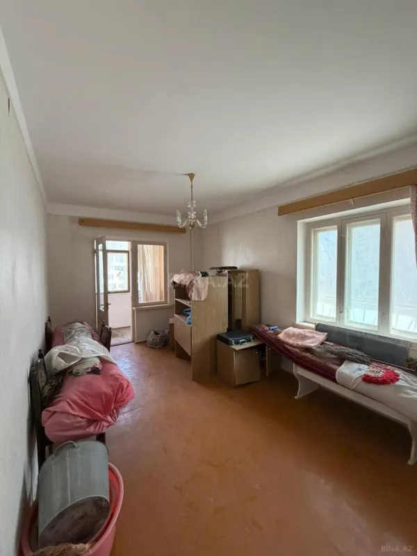 Satılır 4 otaqlı mənzil 110 m²