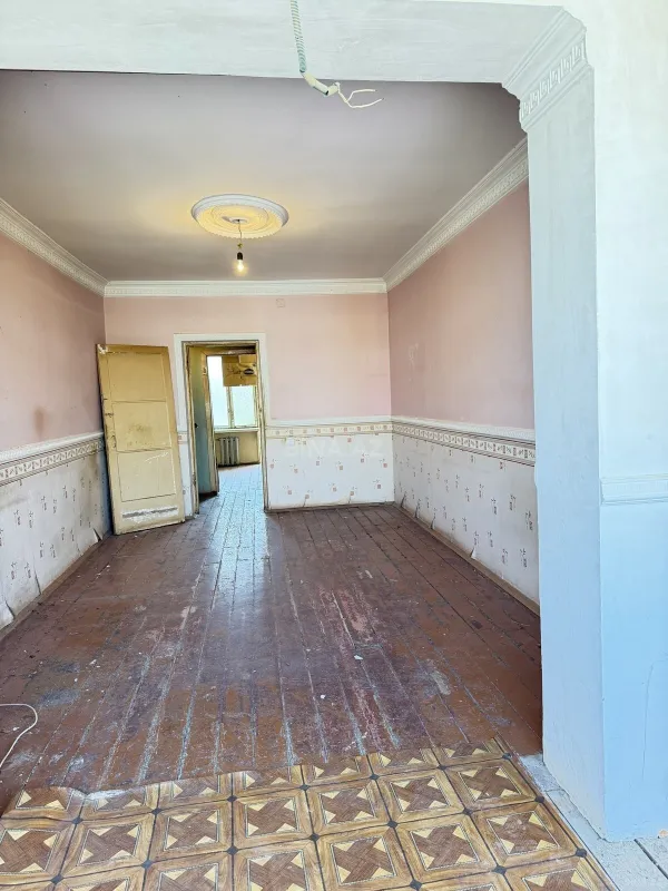 Satılır 2 otaqlı mənzil 55 m²