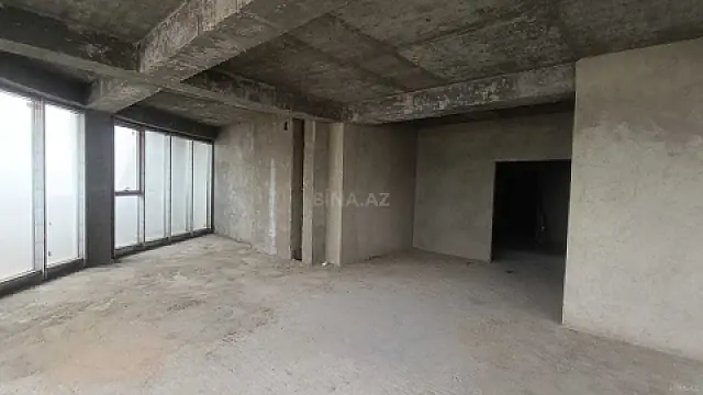 Satılır 4 otaqlı mənzil 200 m²