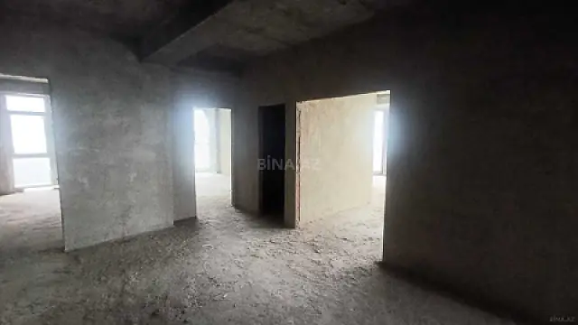 Satılır 4 otaqlı mənzil 200 m²