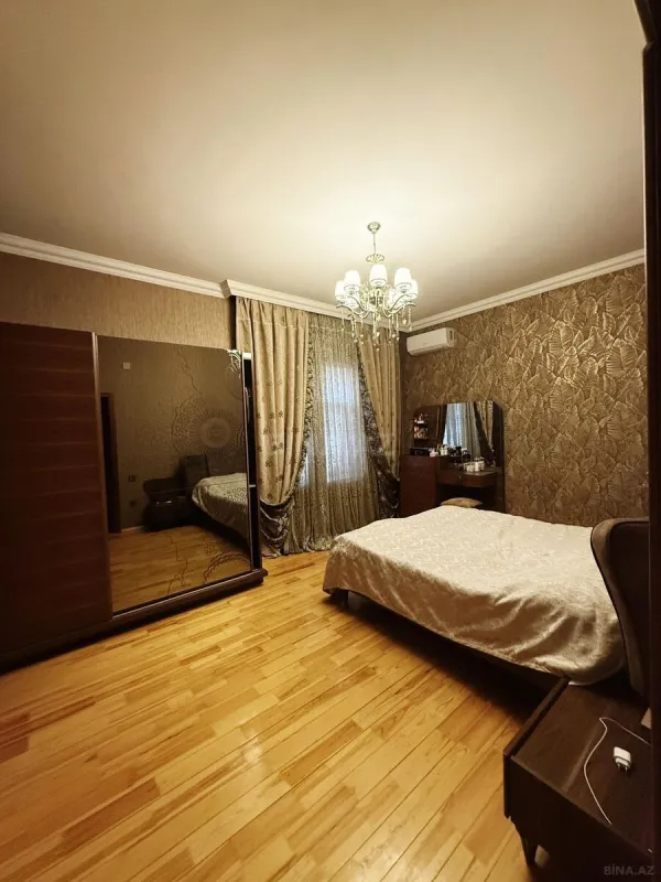 Satılır 4 otaqlı həyət evi 220 m²