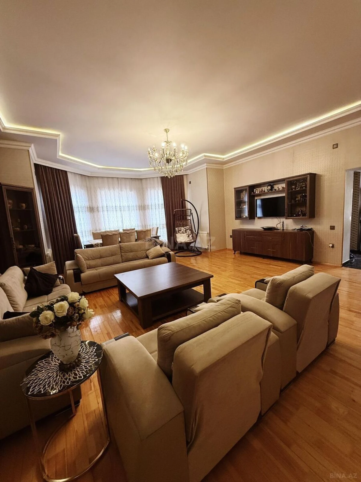 Satılır 4 otaqlı həyət evi 220 m²