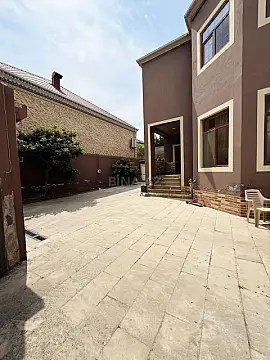 Satılır 4 otaqlı həyət evi 220 m²