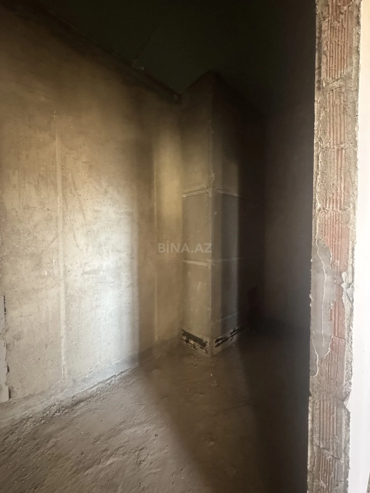 Satılır 3 otaqlı mənzil 117 m²