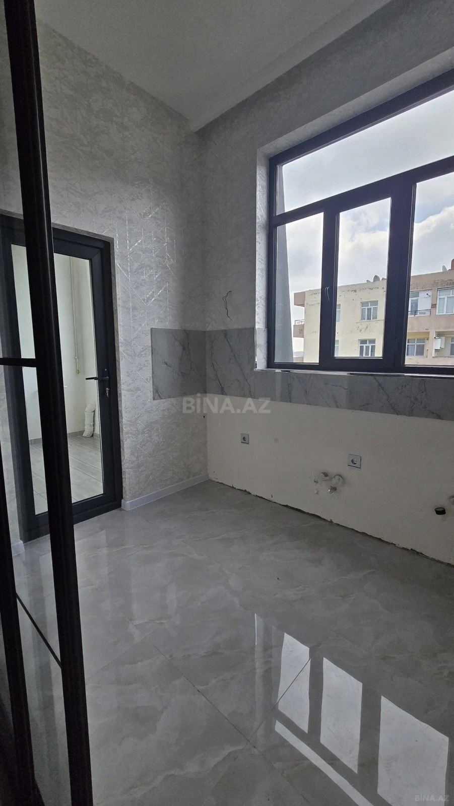 Satılır 2 otaqlı mənzil 60 m²