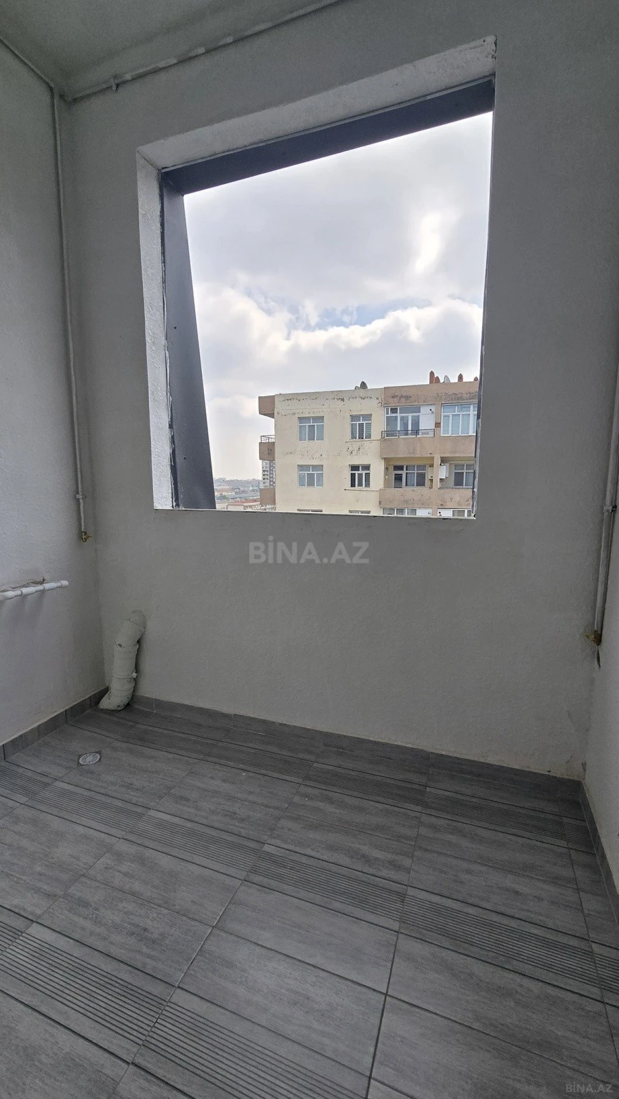 Satılır 2 otaqlı mənzil 60 m²
