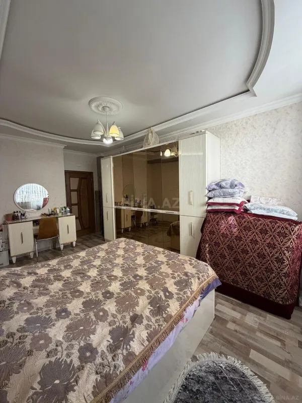 Satılır 2 otaqlı mənzil 71 m²
