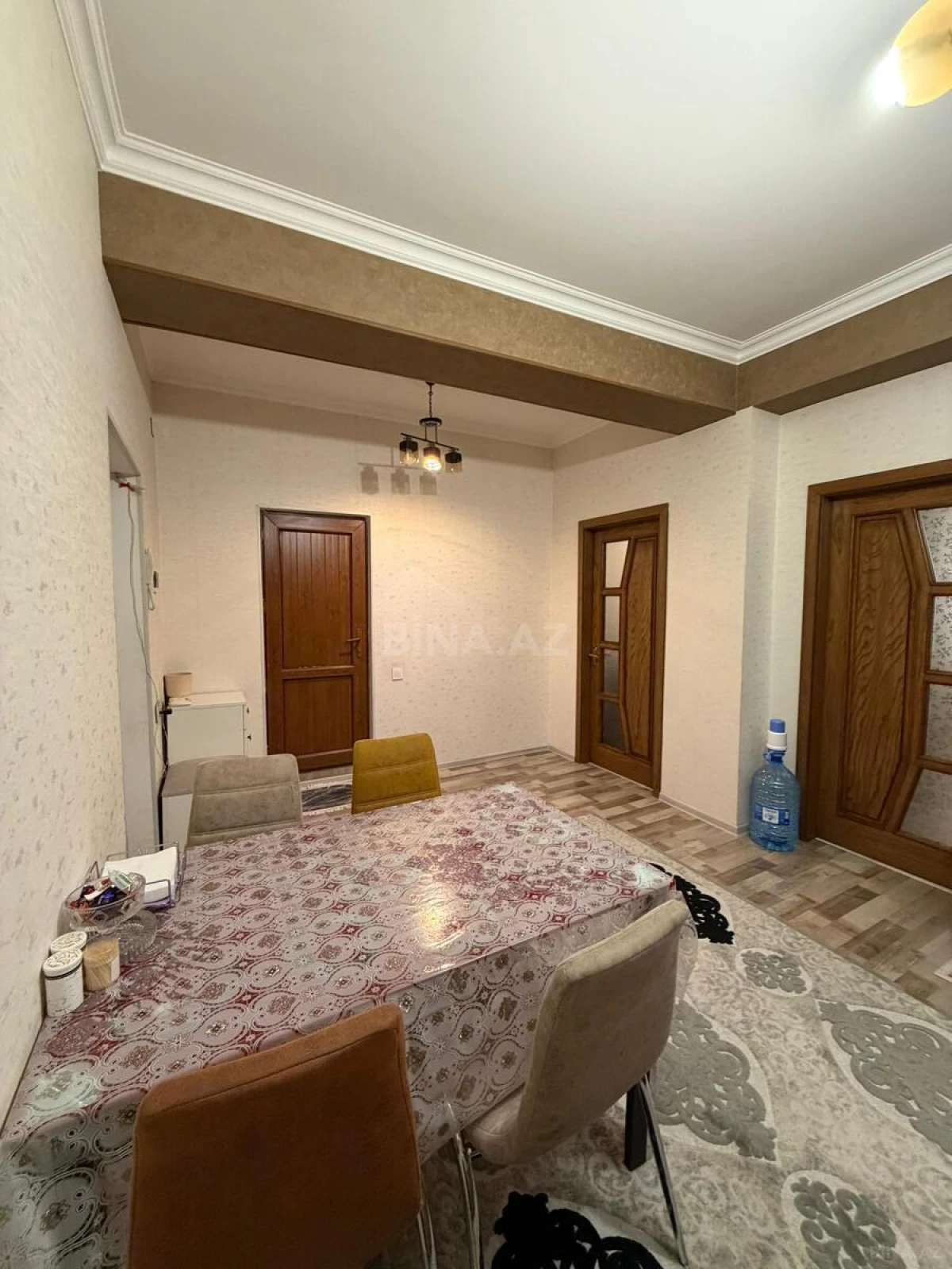 Satılır 2 otaqlı mənzil 71 m²