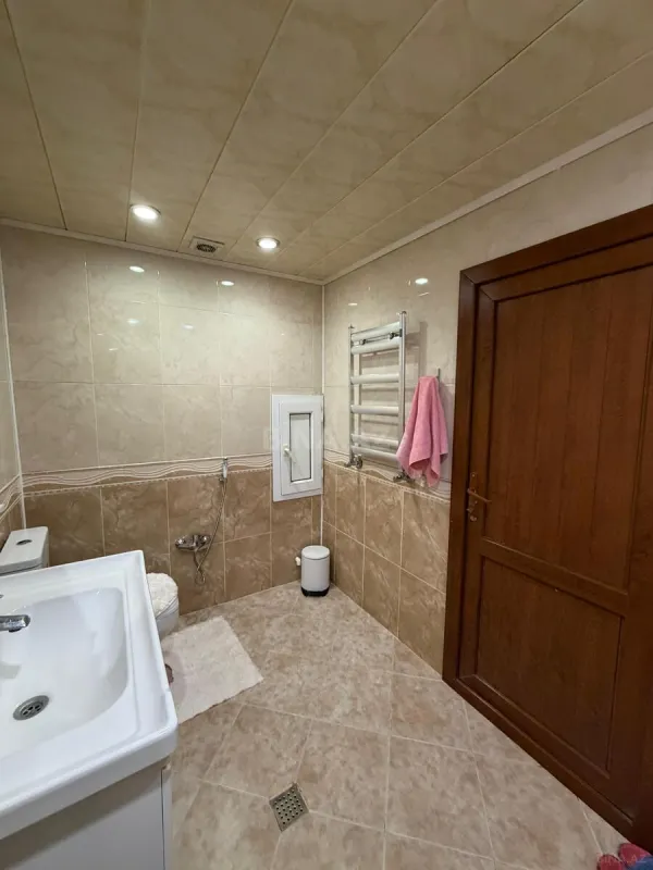 Satılır 2 otaqlı mənzil 71 m²