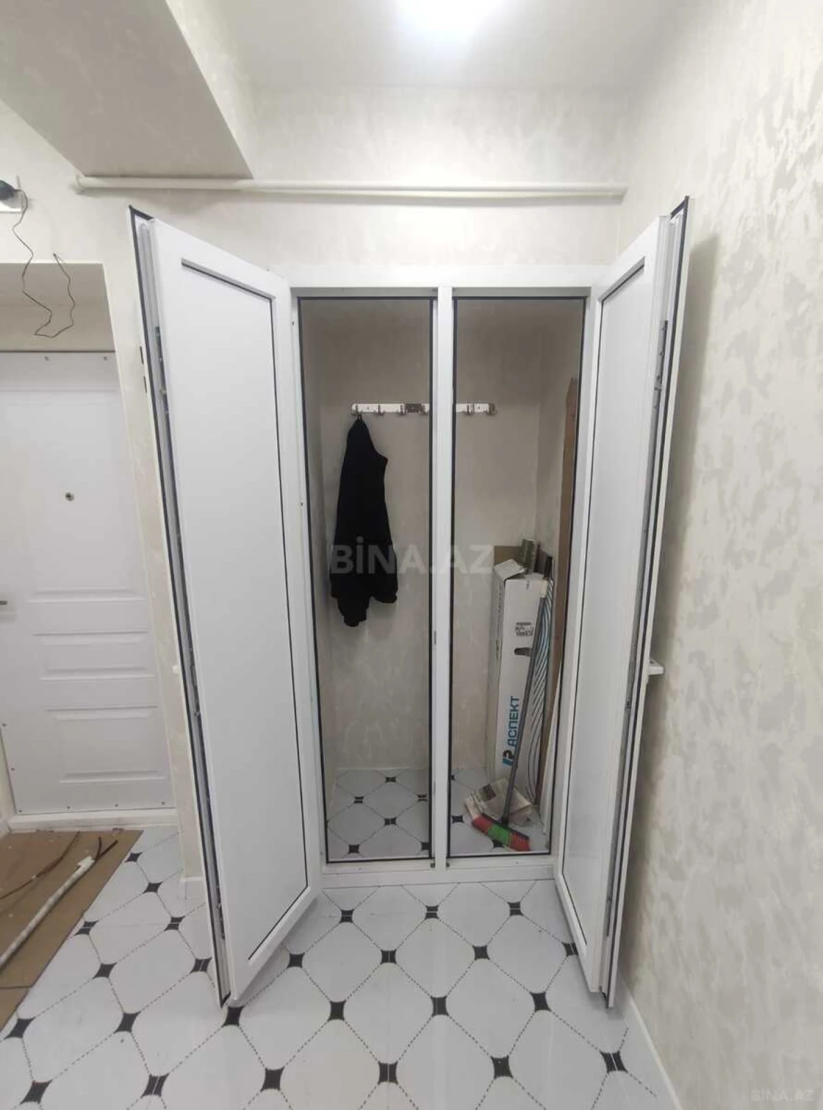 Kirayə verilir 2 otaqlı mənzil 70 m²