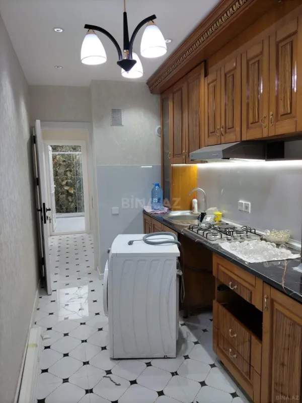 Kirayə verilir 2 otaqlı mənzil 70 m²