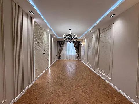 Satılır 4 otaqlı mənzil 140 m²
