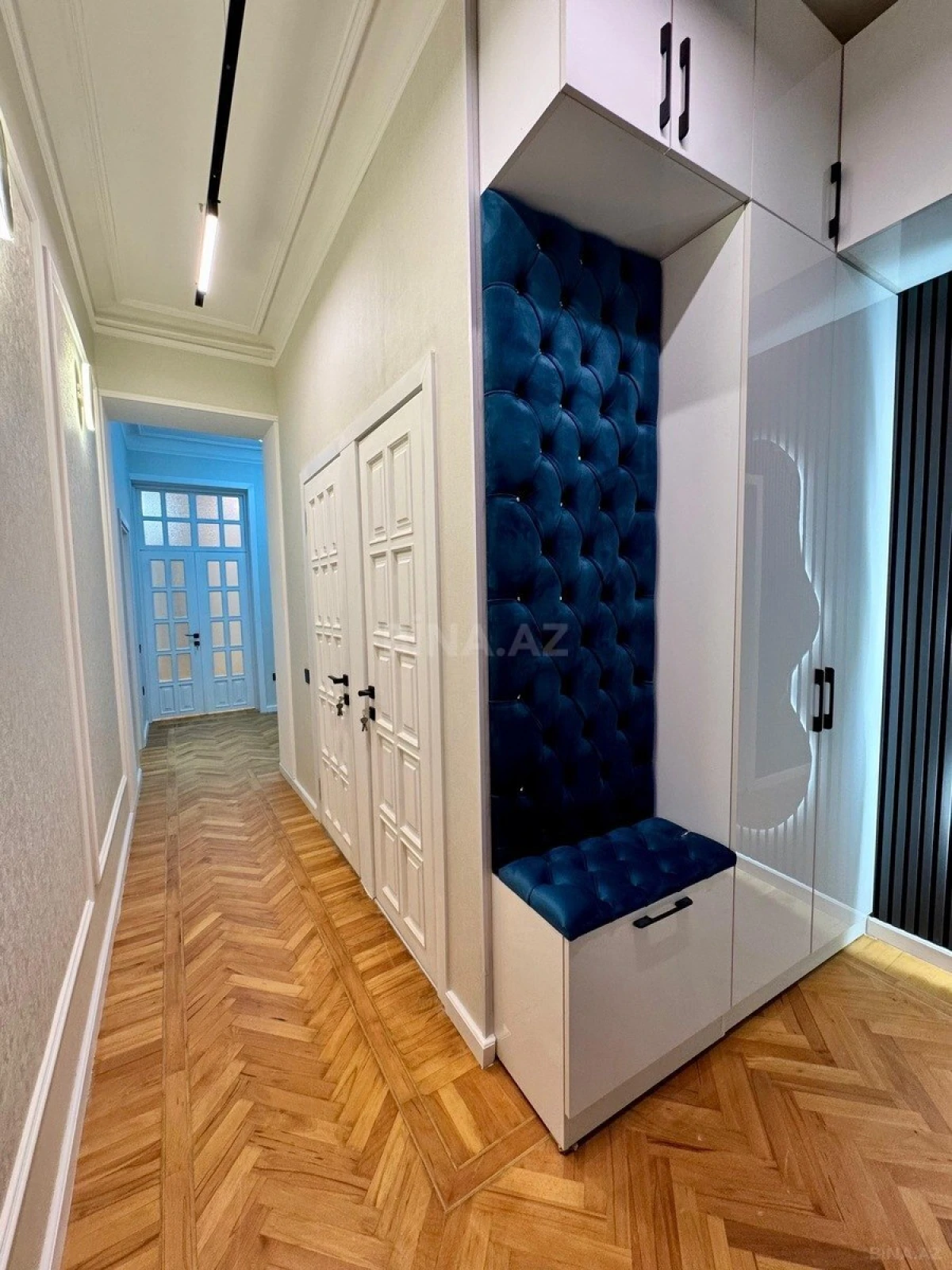 Satılır 5 otaqlı mənzil 140 m²