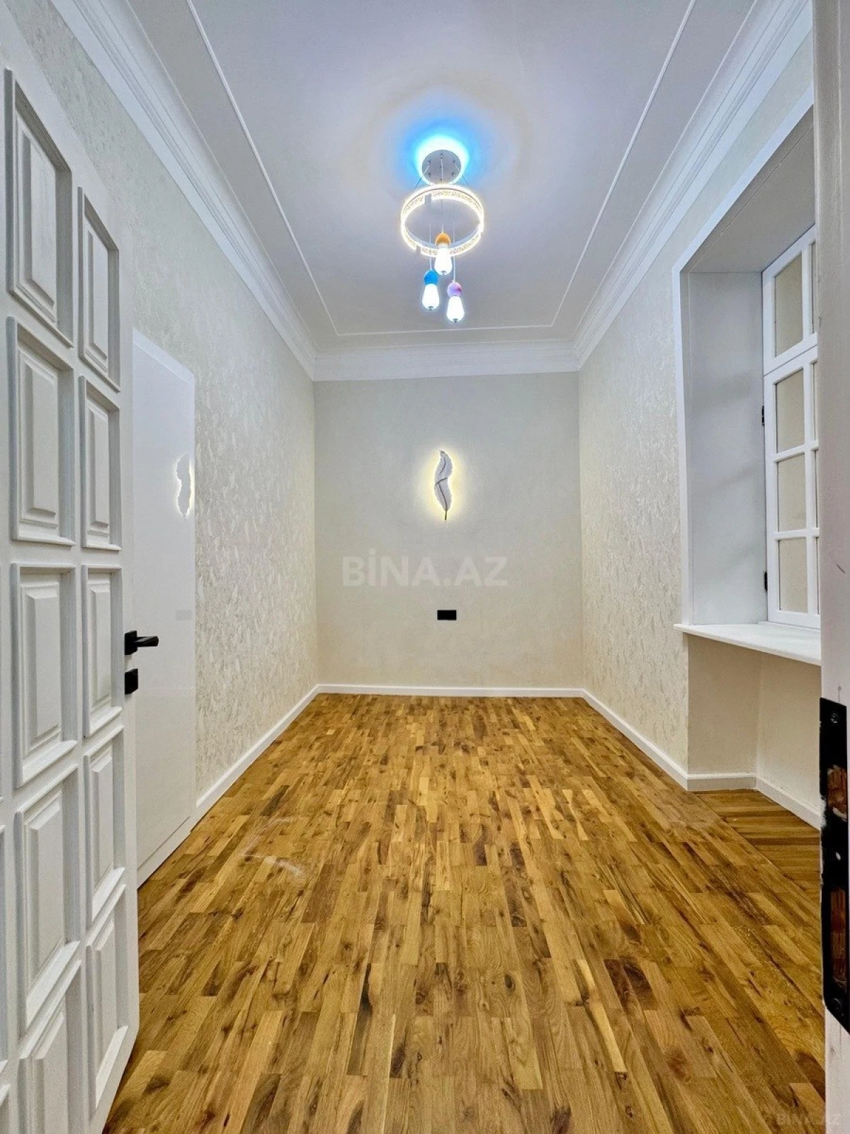 Satılır 5 otaqlı mənzil 140 m²