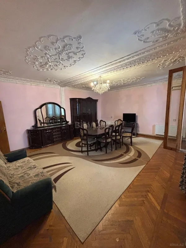 Kirayə verilir 4 otaqlı mənzil 100 m²