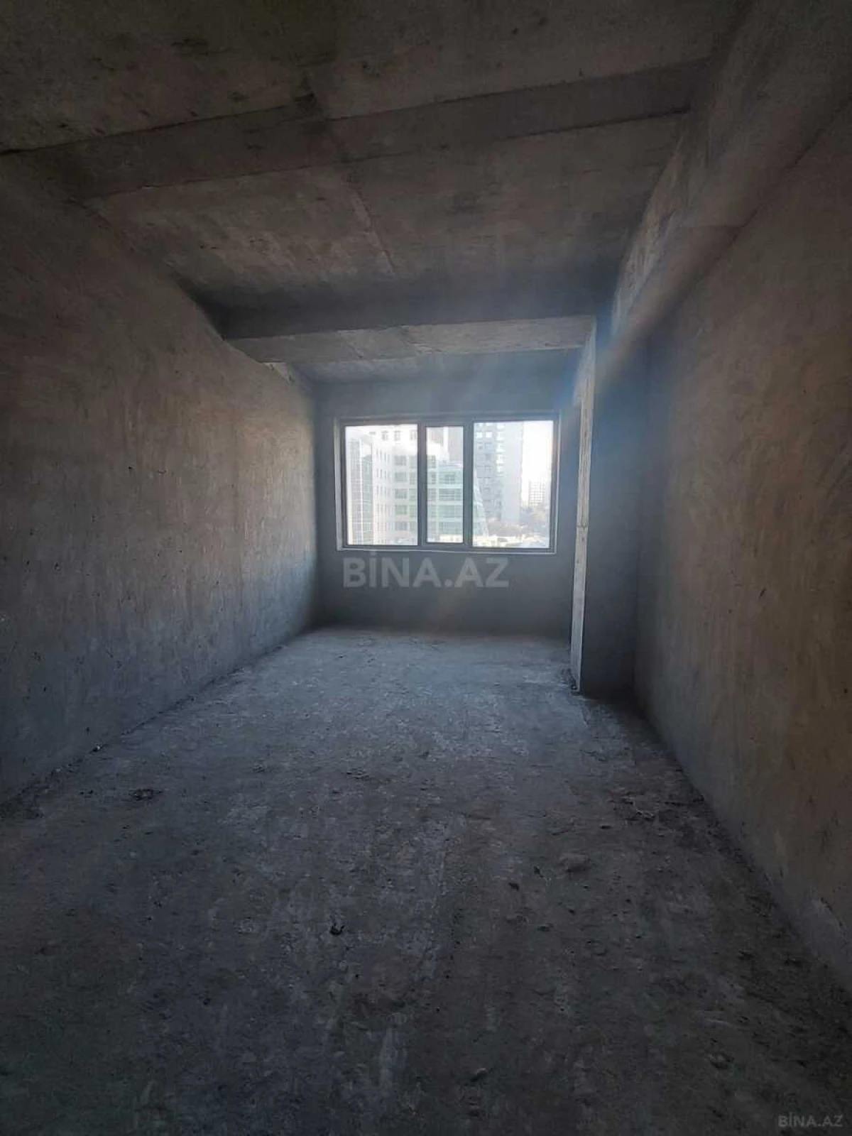 Satılır 2 otaqlı mənzil 78 m²