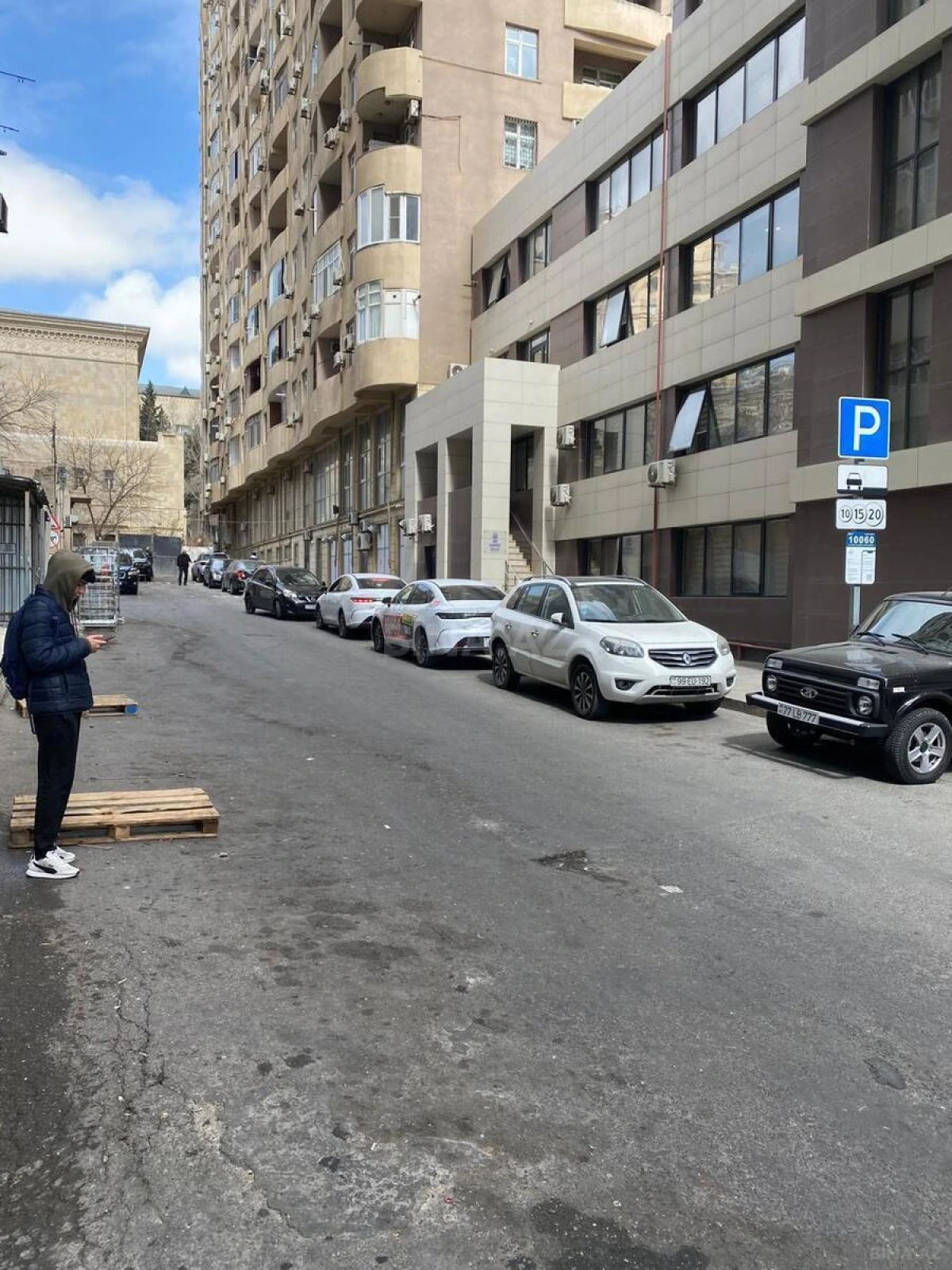 Kirayə verilir obyekt 80 m²