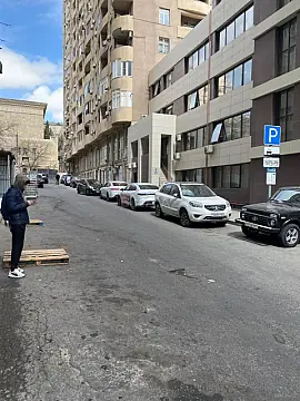 Kirayə verilir obyekt 80 m² — Bakı, Nizami 80.00 m²