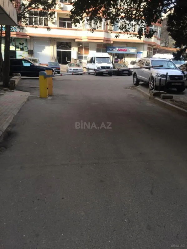 Satılır 4 otaqlı mənzil 102 m²