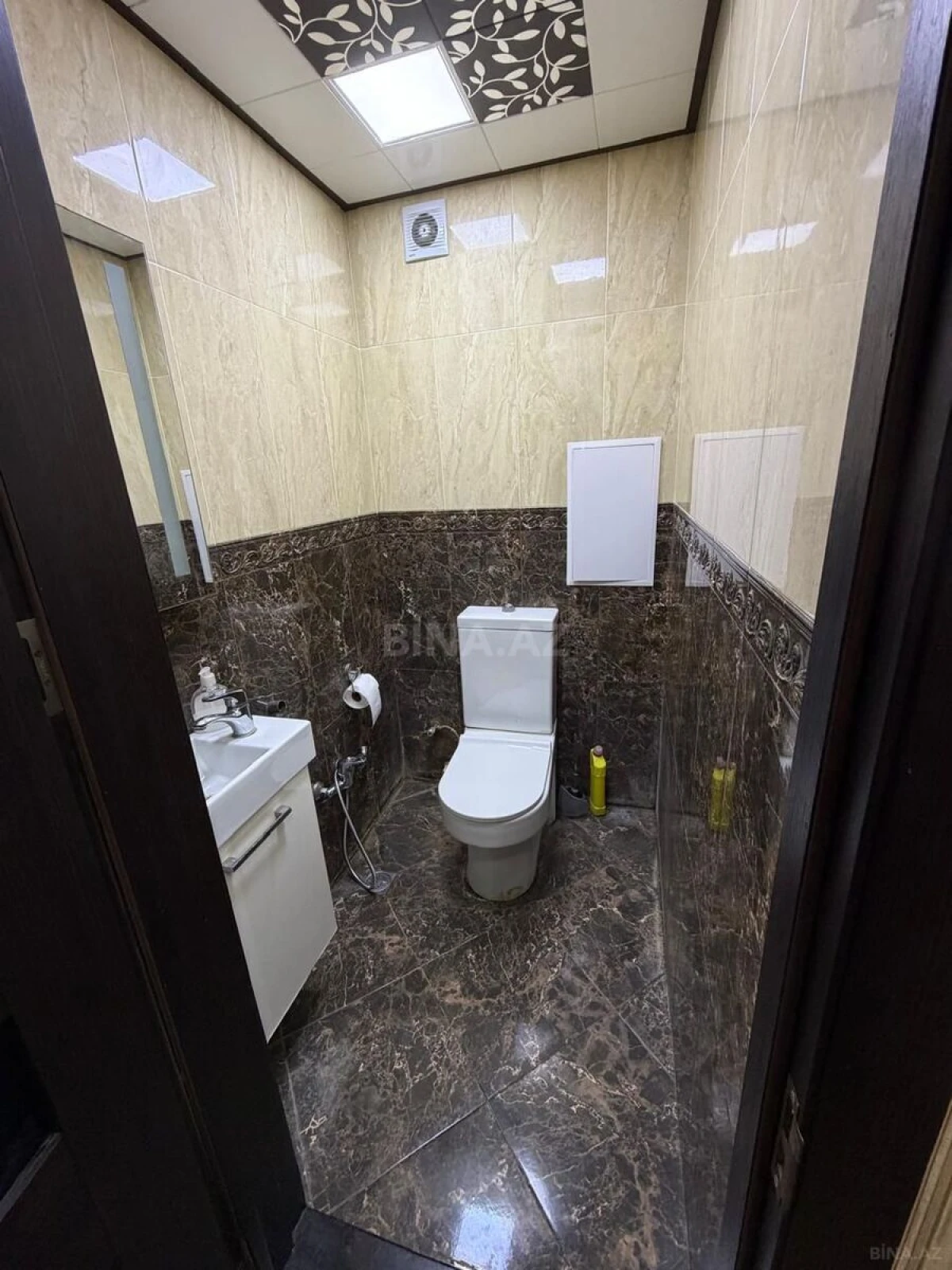 Satılır 3 otaqlı mənzil 98 m²