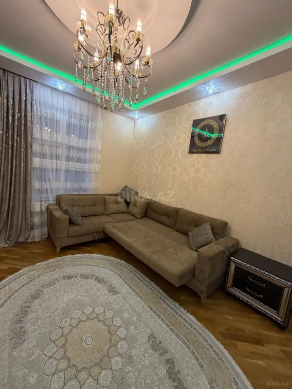 Satılır 3 otaqlı mənzil 98 m²